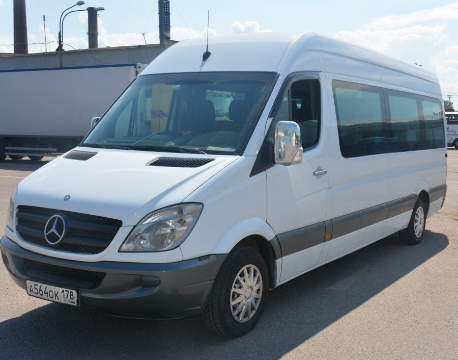 Микроавтобус Mercedes Sprinter